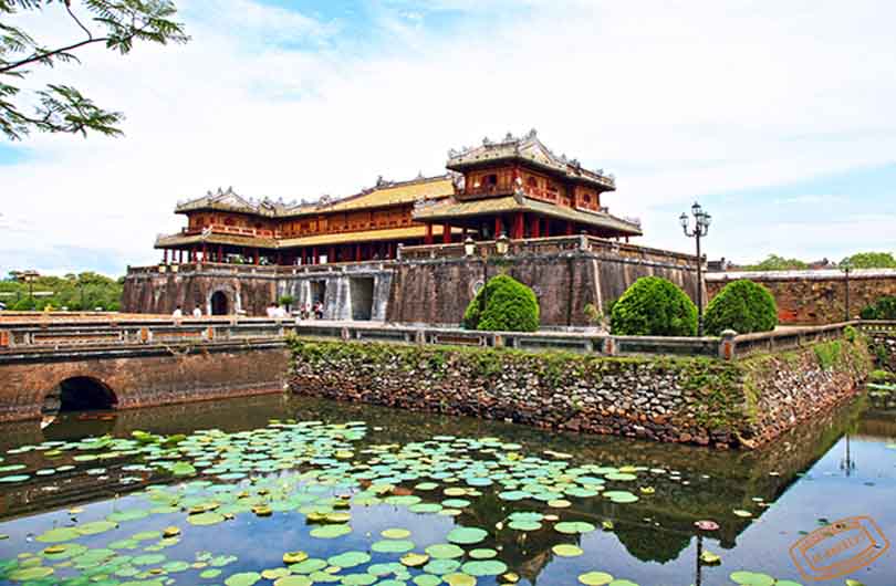 Hue Sightseeing with River Cruise