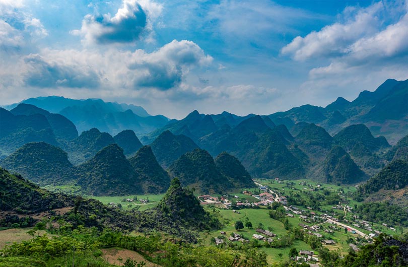 Ha Giang Rocky Plateau With A Twist